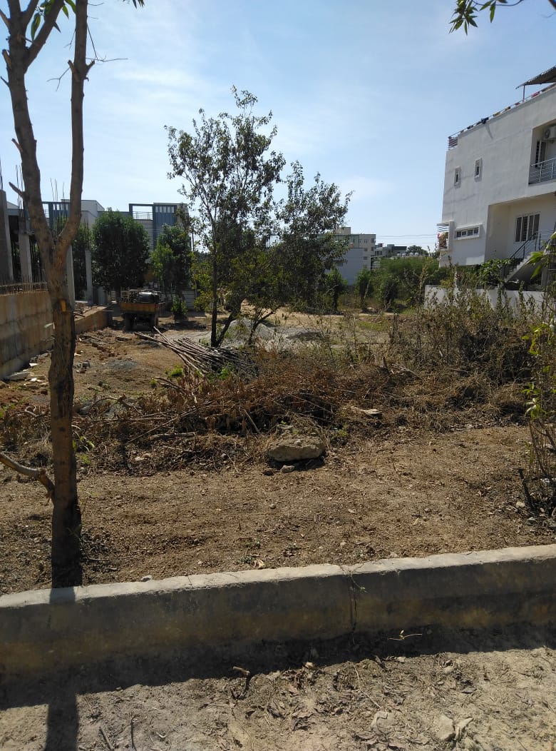 Open Plot for sale in Dam