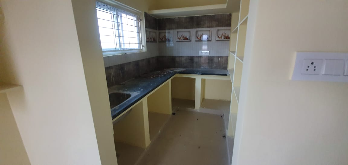 10 BHK Independent  Old H