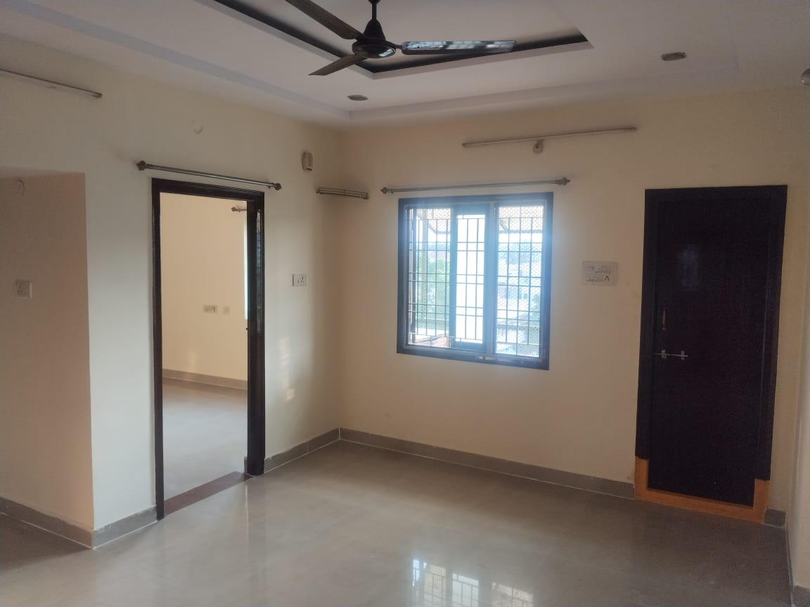 2 BHK  Flat For sale in W