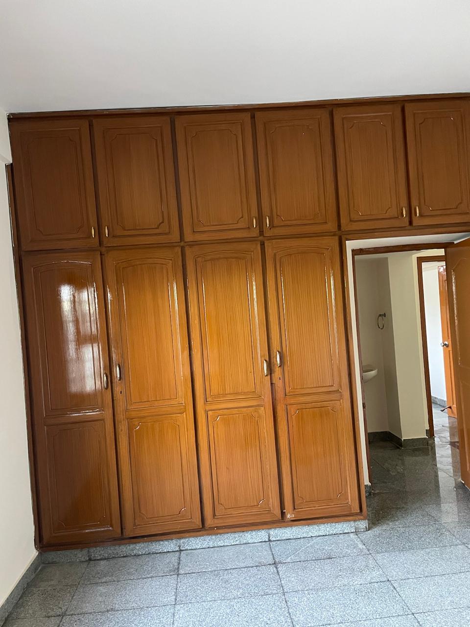 2 BHK Flat For sale in Ne