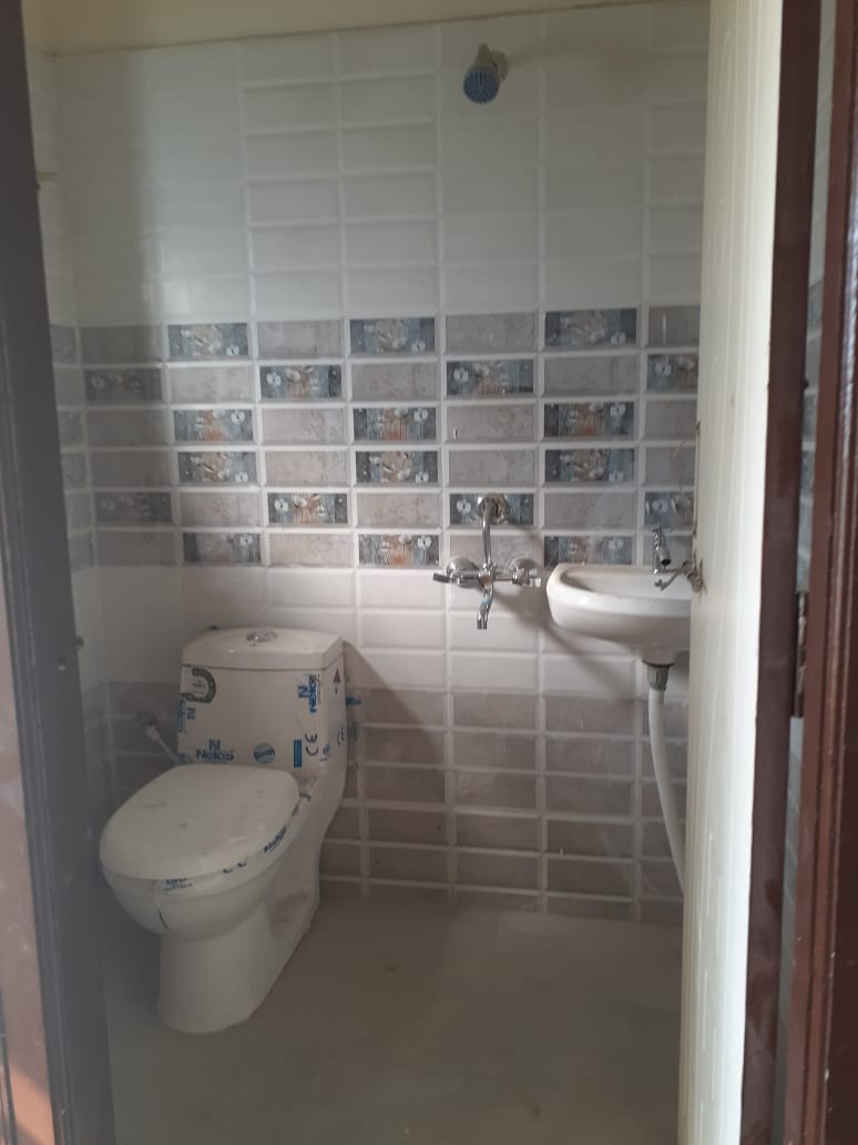 1 BHK  Flat For sale in W