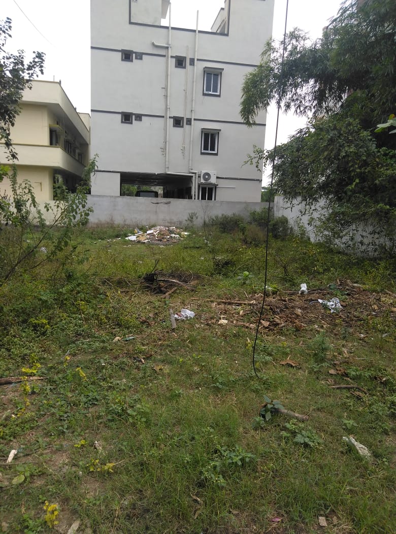 Open Plot for sale in Mal