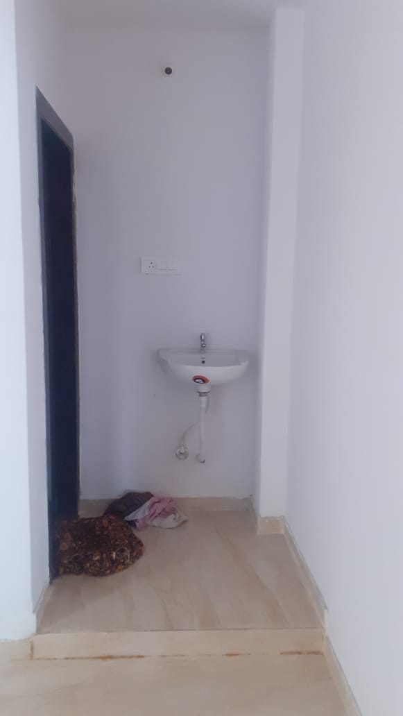 2 BHK Flat For sale in Ol