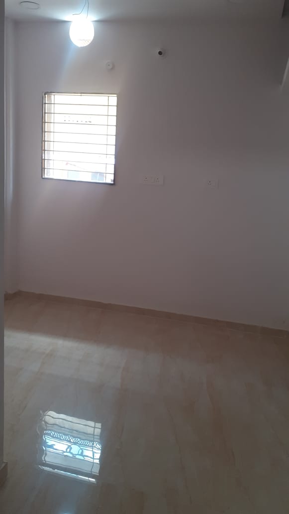 2 BHK Flat For sale in Ol