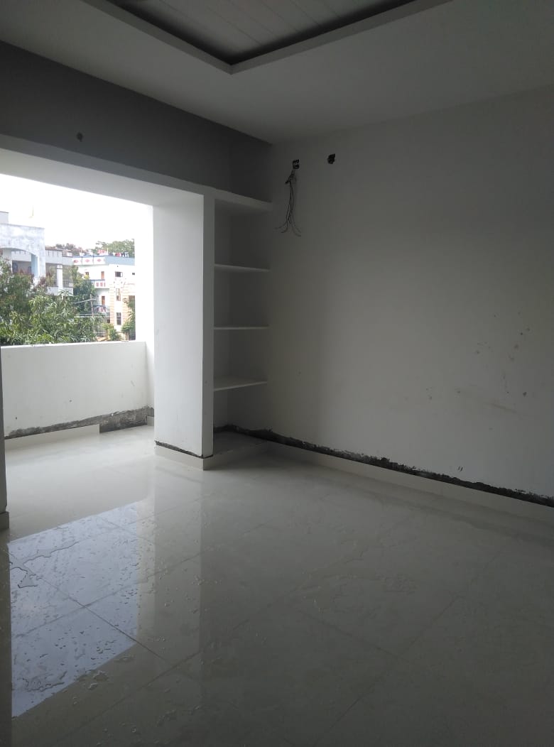 3 BHK Flat For sale in Ha