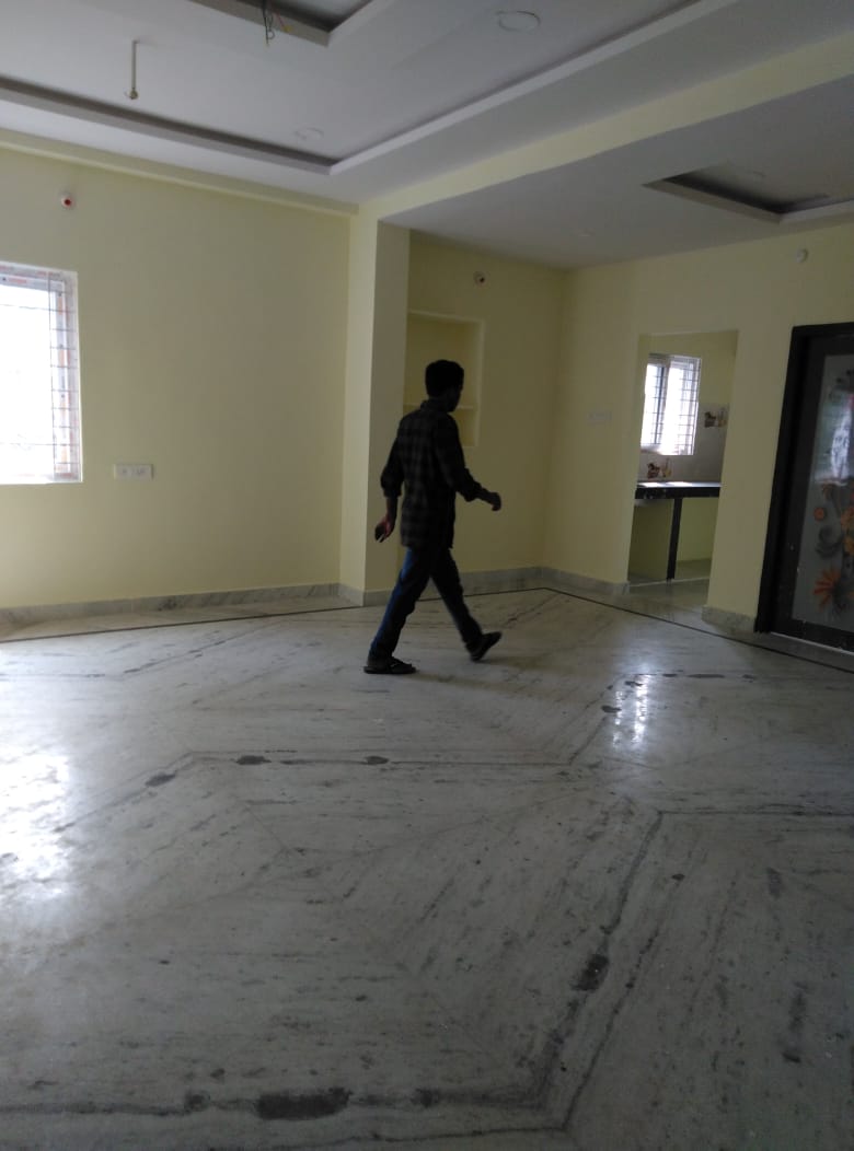 2 BHK Flat For sale in Hi