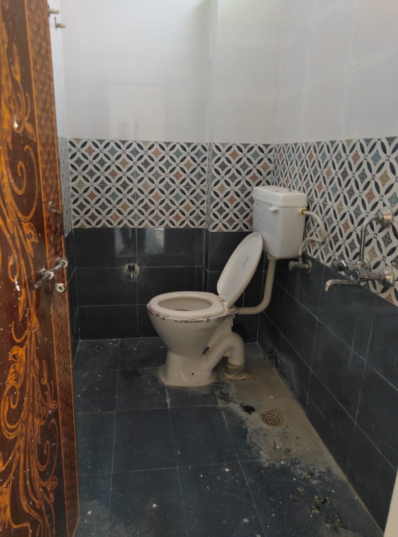 2 BHK Flat For sale in Hi