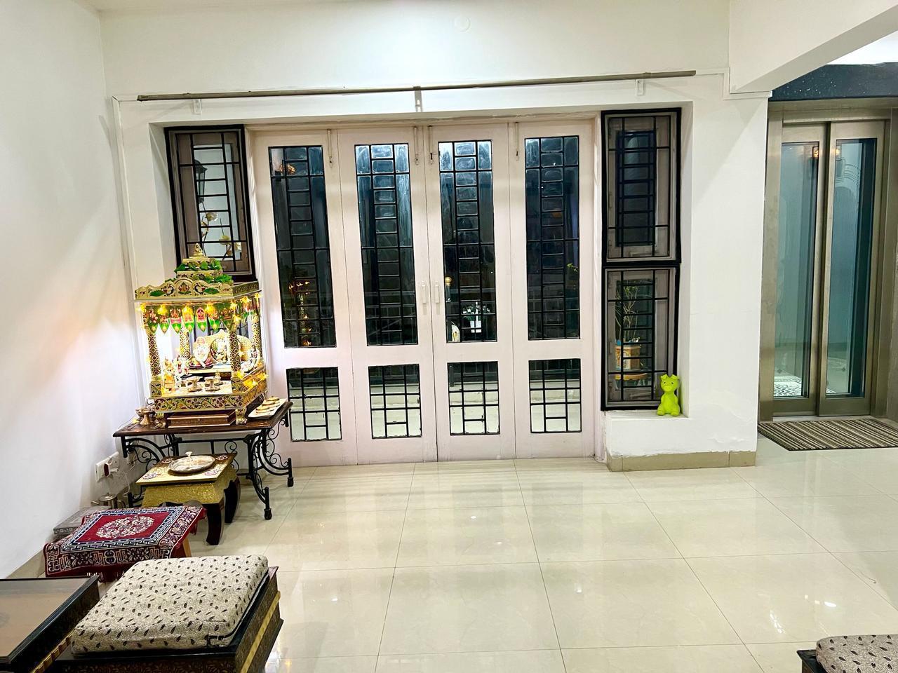 6 BHK Indedpendent House 