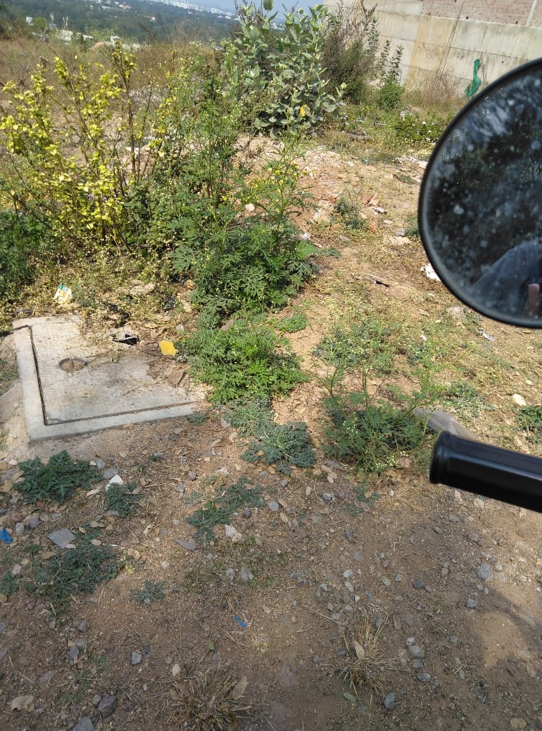 Open plot for sale in Bas