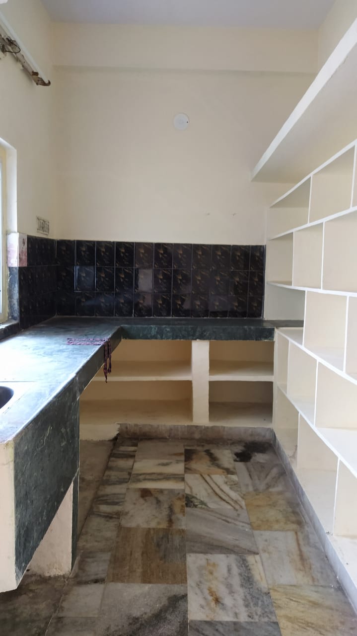 2 BHK Flat for sale in Ma