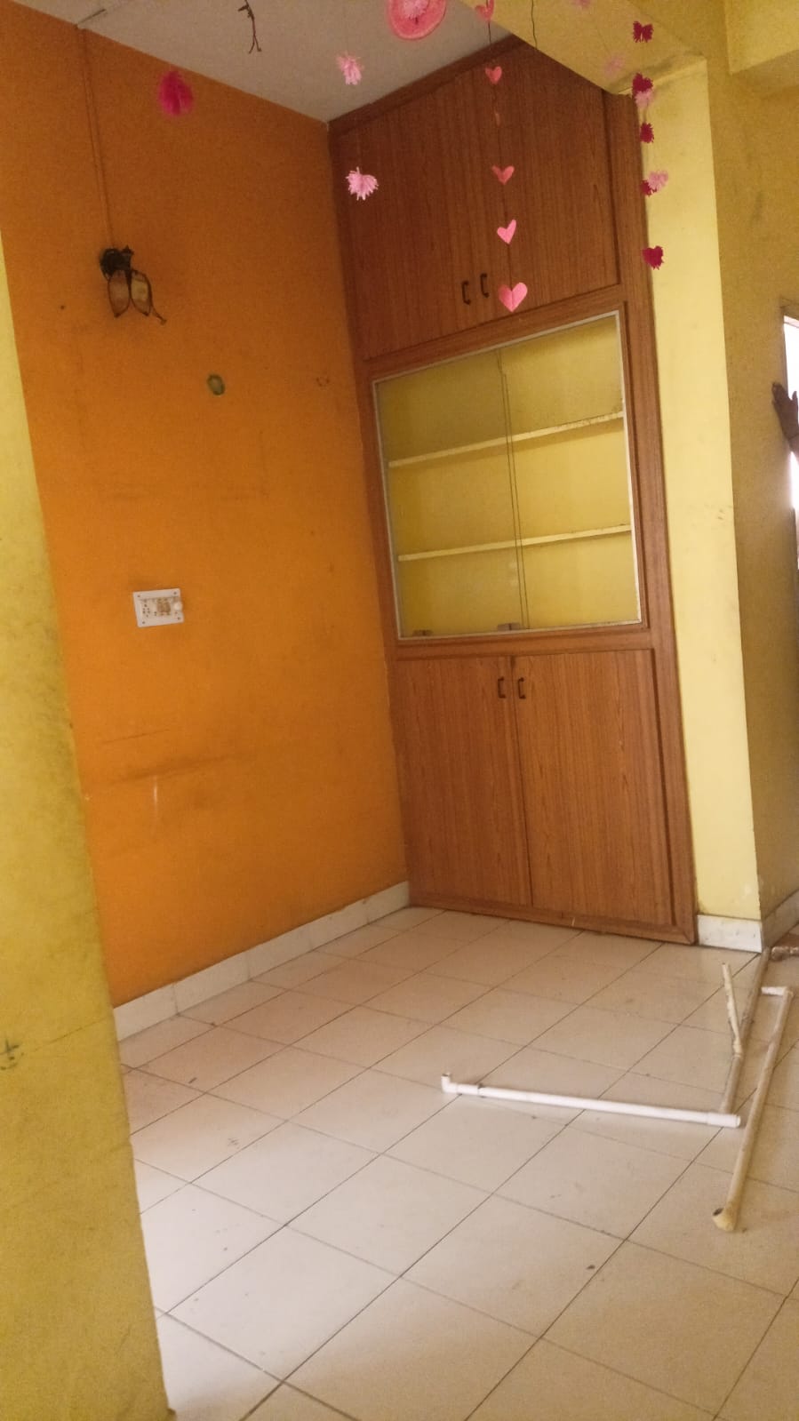 2 BHK Flat for sale in Hi