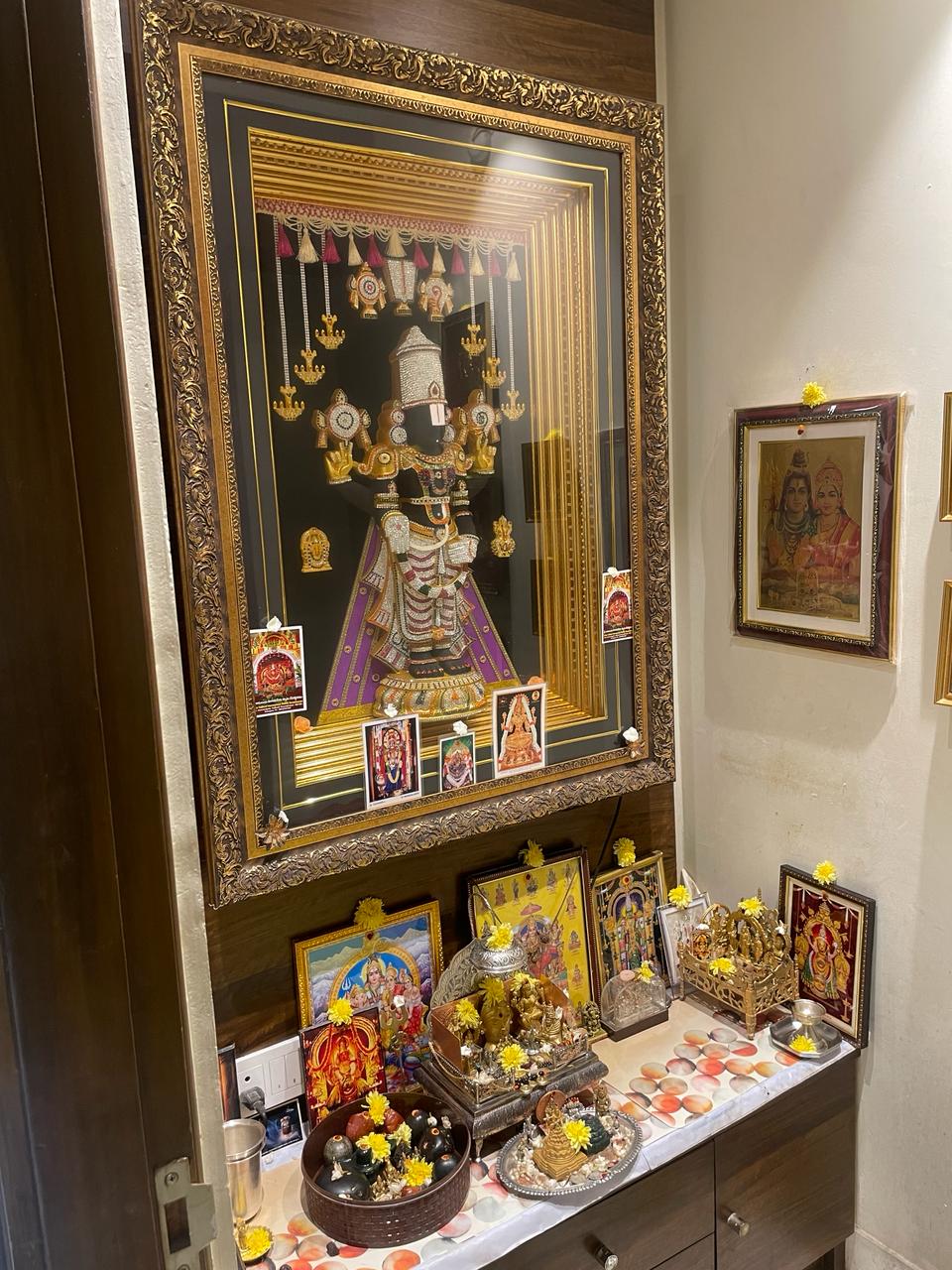 3 BHK Flat for sale in Yo