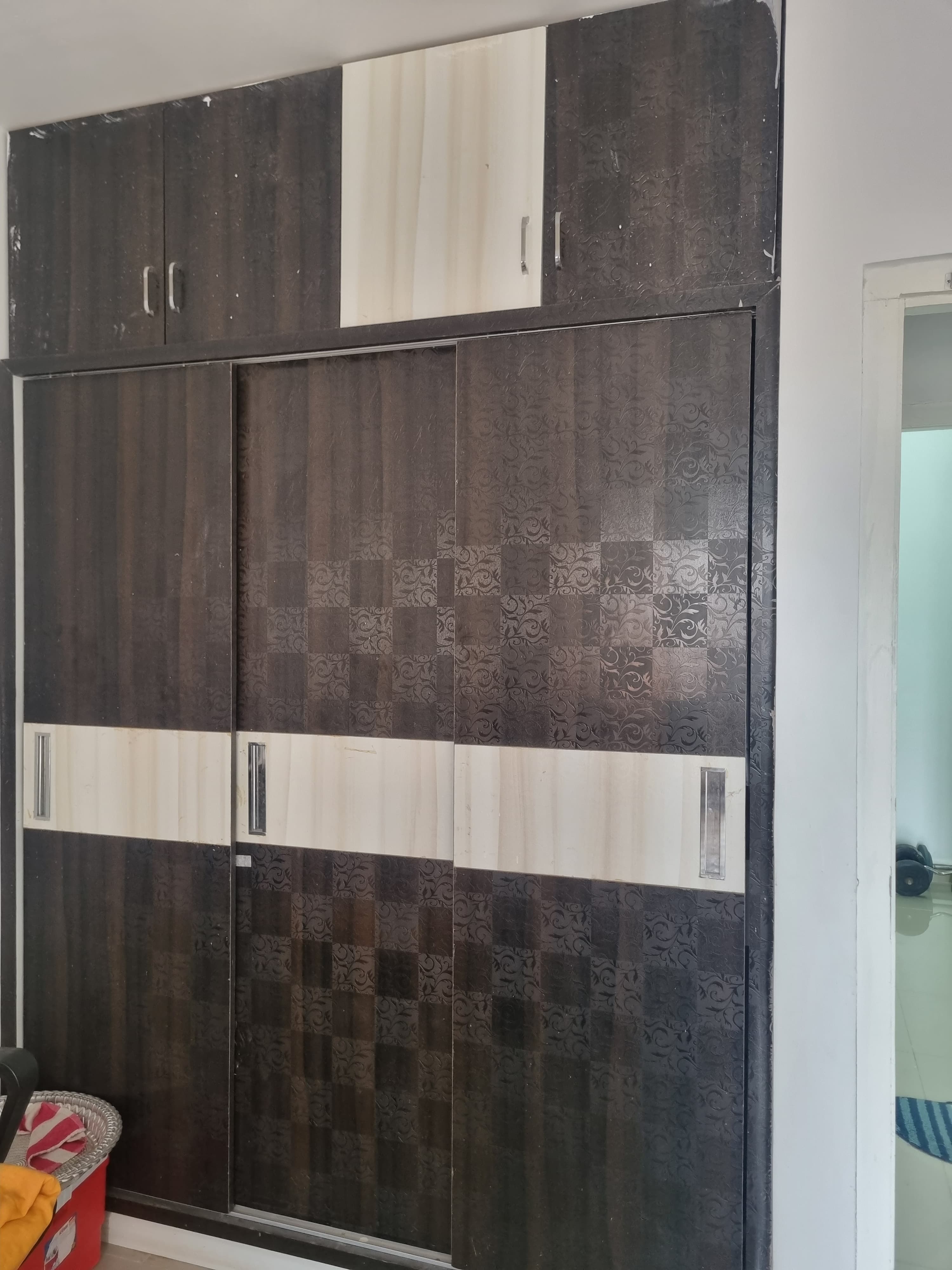 3 BHK Flat for sale in Gu