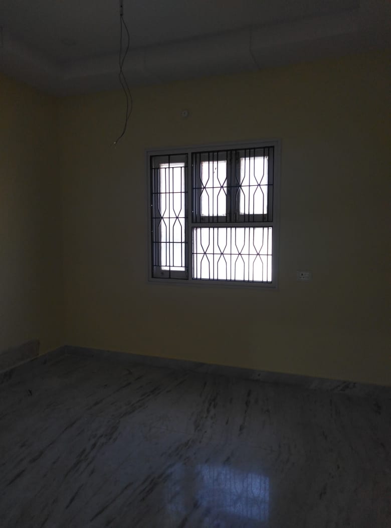 2 BHK Flat for sale in Mi