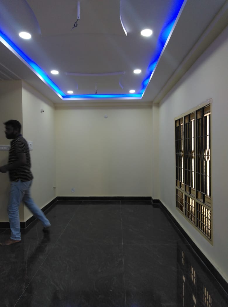 2 BHK Flat for sale in Mi