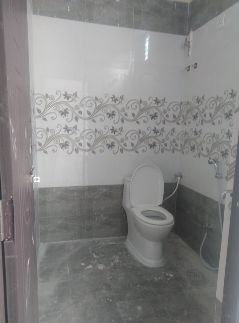 3 BHK Flat for sale in Ch